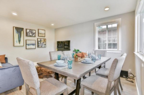 @ Marbella Lane - 3BR Stunning Home Pool Table
